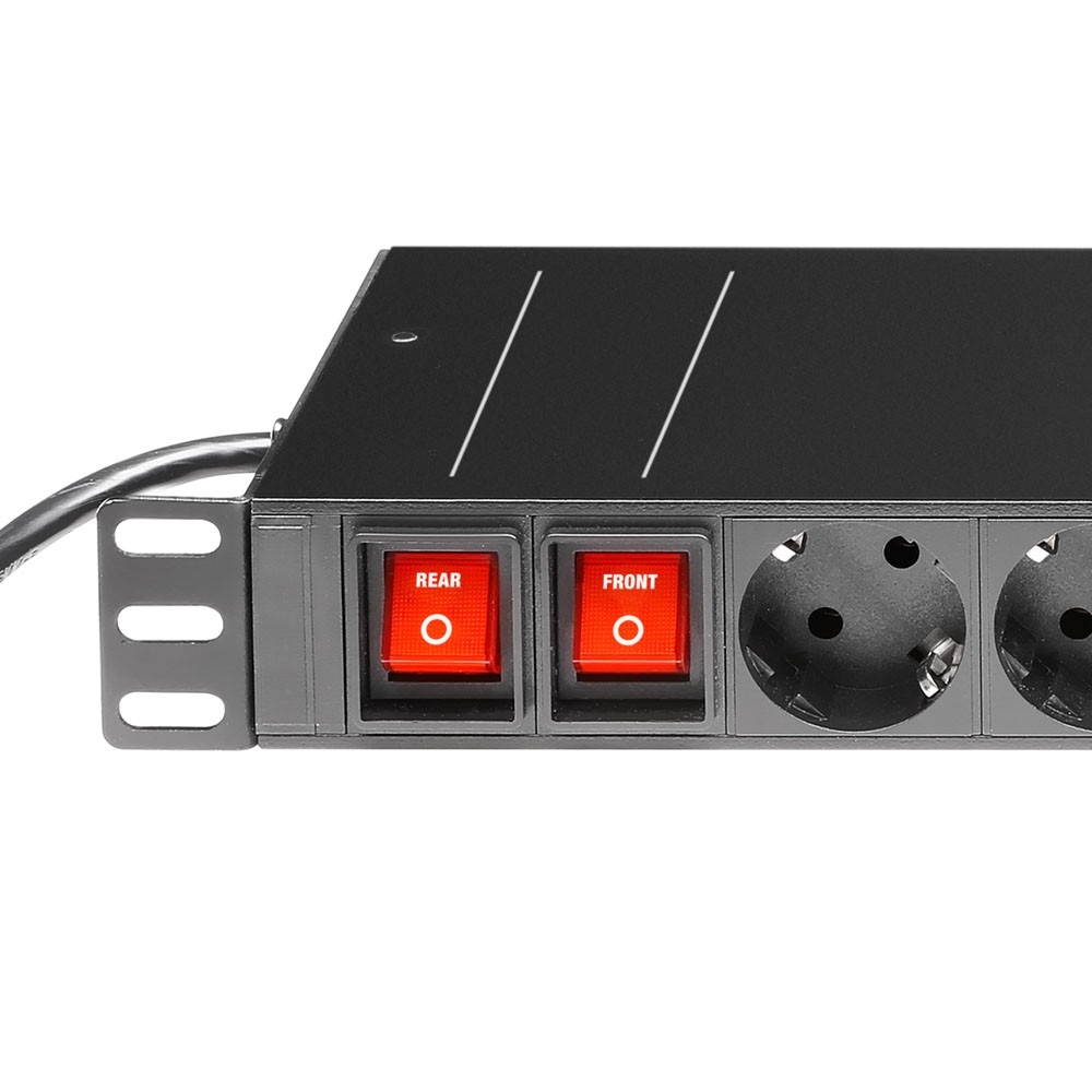 Adam Hall Cables AH RACK PDU 16SS