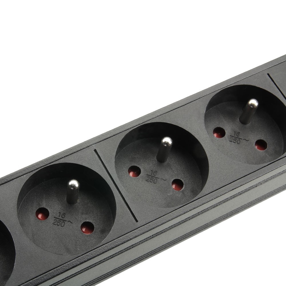 Adam Hall Cables AH RACK PDU 8S FRA