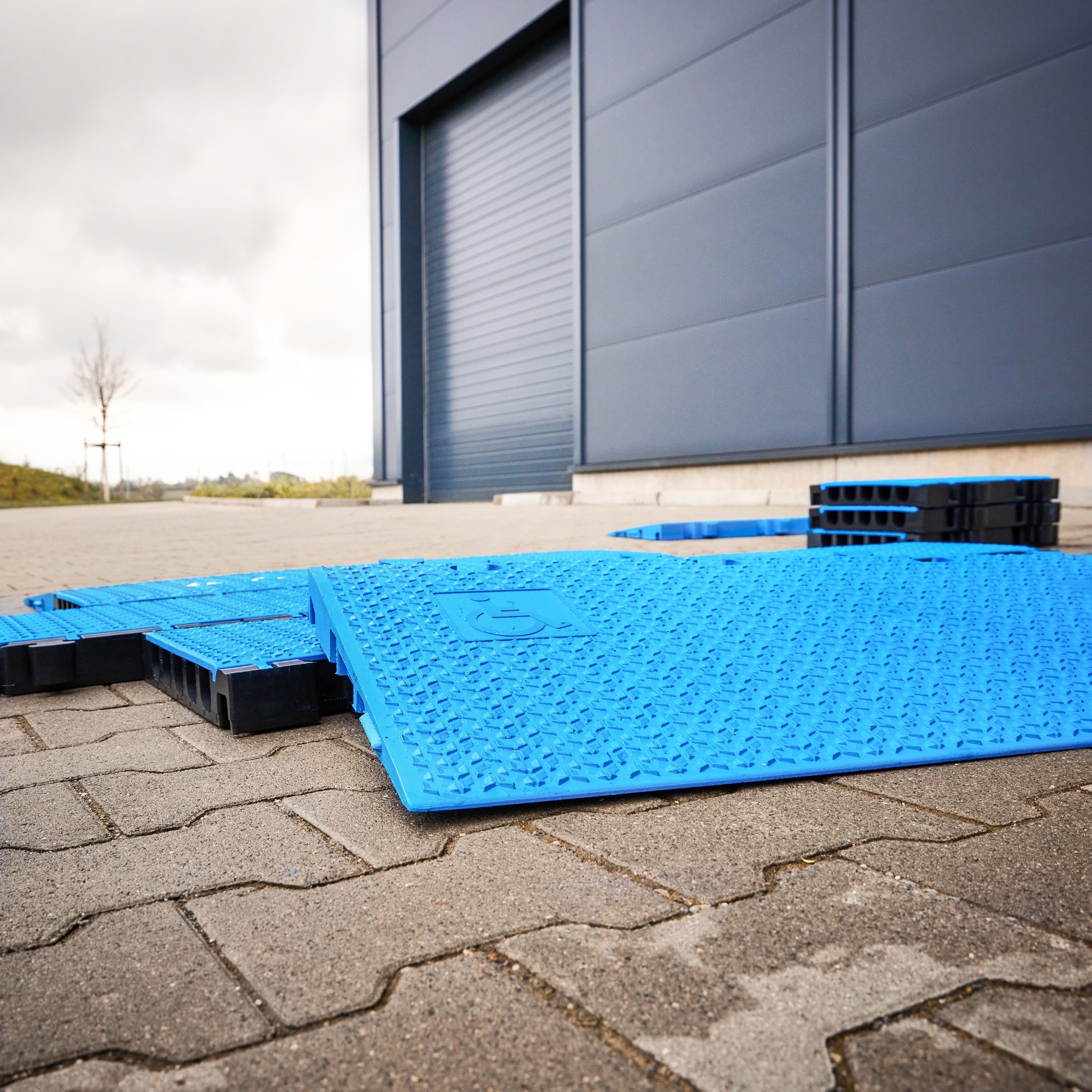 Defender MIDI 5 2D RAMP BLU